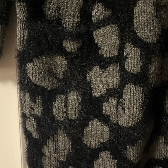 Nine West, Women's long cardigan, size small, leopard print , gray, black - Picture 4 of 7